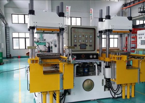 Macchine di vulcanizzazione idraulica automatiche e efficienti per la fabbricazione di tappi di gomma