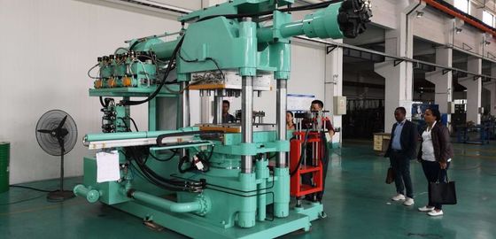 Macchine per stampaggio a iniezione di gomma orizzontale per la fabbricazione di parti di automobili