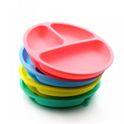 Macchina di stampaggio a compressione a vuoto da 400 tonnellate per la fabbricazione di piastre di aspirazione in silicone per l'alimentazione dei bambini