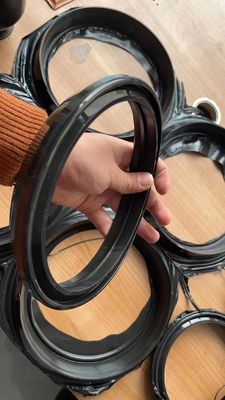 Macchine per la fabbricazione di parti di gomma Macchine per la fabbricazione di sigilli di gomma per tubi UPVC