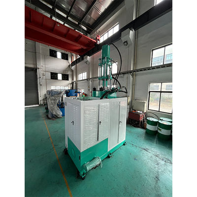 Cina Alta precisione 400 tonnellate Vertical Rubber Injection Molding Machine per la produzione di prodotti in gomma