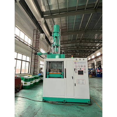 Cina Alta precisione 400 tonnellate Vertical Rubber Injection Molding Machine per la produzione di prodotti in gomma